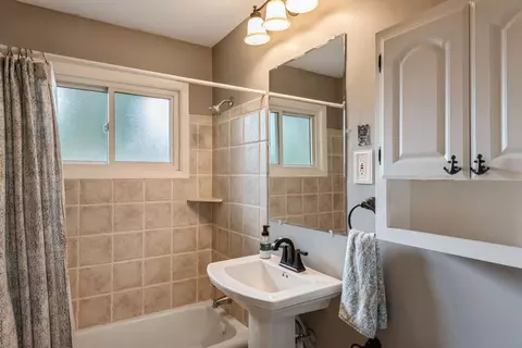 4256 Diamond Dr, Eagan, MN 55122 photo 14