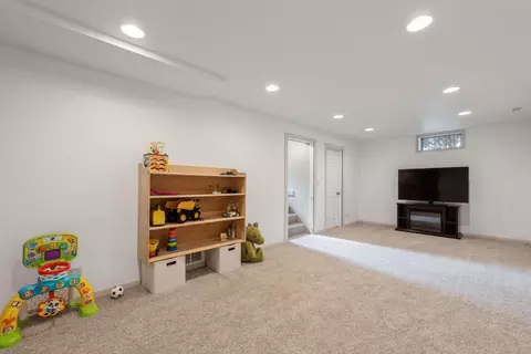 4256 Diamond Dr, Eagan, MN 55122 photo 15