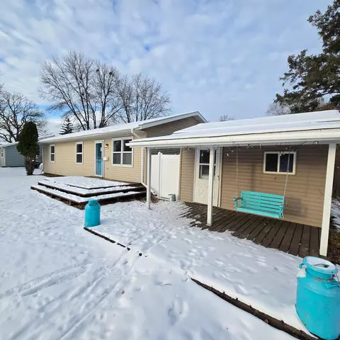 214 Deerwood Ave NE, Wadena, MN 56482