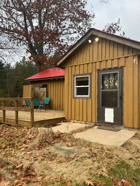 918 E Stuart Rd, Danbury, WI 54830 photo 2
