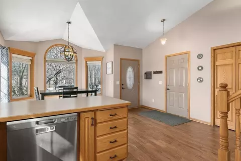 1734 Maple Ct, Saint Cloud, MN 56304 photo 8