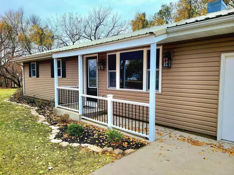 502 N Swain St, Redwood Falls, MN 56283