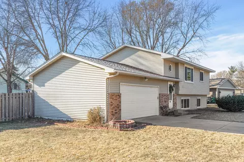 7909 Girard Ct N, Brooklyn Park, MN 55444