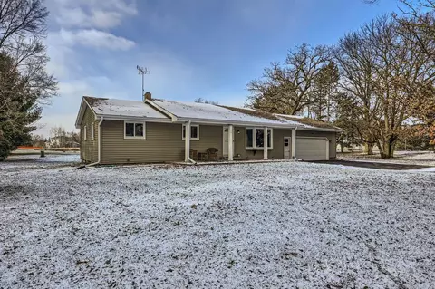 24430 Riverbank Ln NW, Isanti, MN 55040