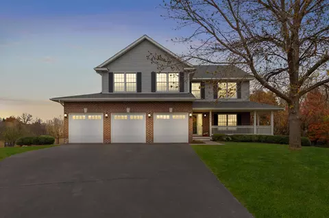 1455 Ashbourne Cir, Shakopee, MN 55379
