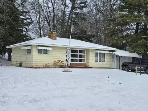 1206 E Frazee Ave, Frazee, MN 56544