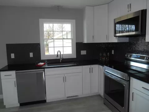 360 Division St, Gaylord, MN 55334