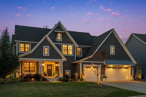 7682 Walnut Grove Ln N, Maple Grove, MN 55311
