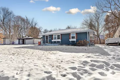 22 Park Dr, Northfield, MN 55057