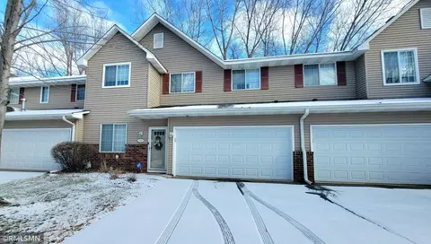 13986 Erwin Ct, Eden Prairie, MN 55344