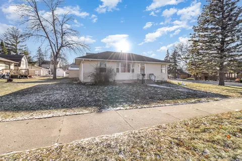 503 3rd St, Kenyon, MN 55946 photo 2