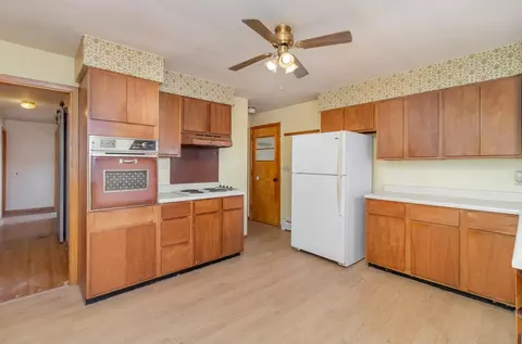503 3rd St, Kenyon, MN 55946 photo 5