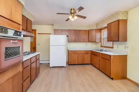 503 3rd St, Kenyon, MN 55946 photo 6