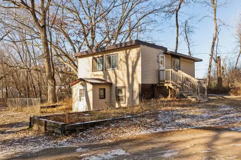 281 Huron St, Mahtomedi, MN 55115