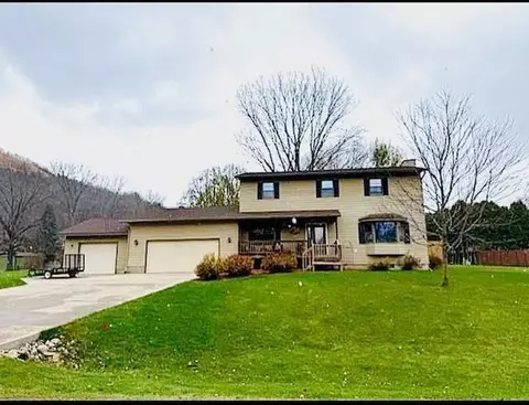 2368 Maria Rd, Winona, MN 55987