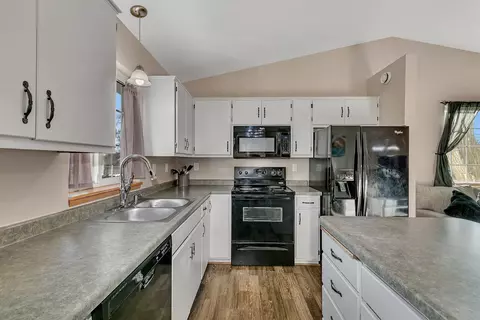 1023 3rd St N, Saint Cloud, MN 56303 photo 6
