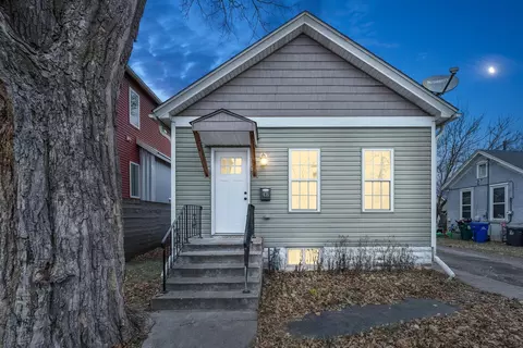435 Banfil St, Saint Paul, MN 55102