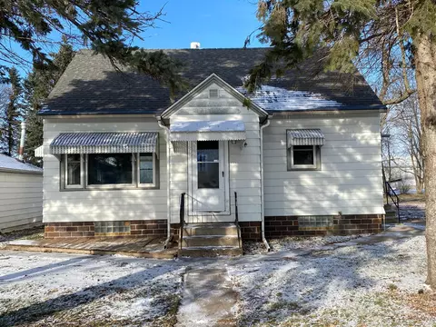 106 1st Ave, Myrtle, MN 56036