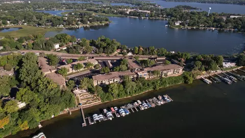 4397 Wilshire Blvd #205, Mound, MN 55364