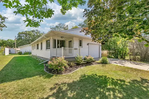 1112 River Ave S, Sauk Rapids, MN 56379