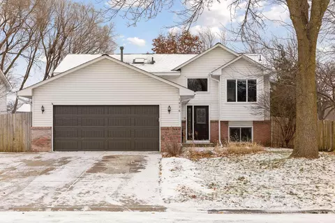 1036 97th Ln NE, Blaine, MN 55434