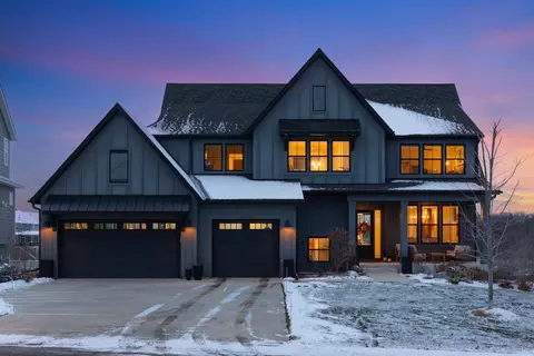 5235 Yellowstone Ln N, Plymouth, MN 55446