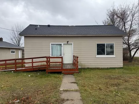 118 1st St NW, Cass Lake, MN 56633