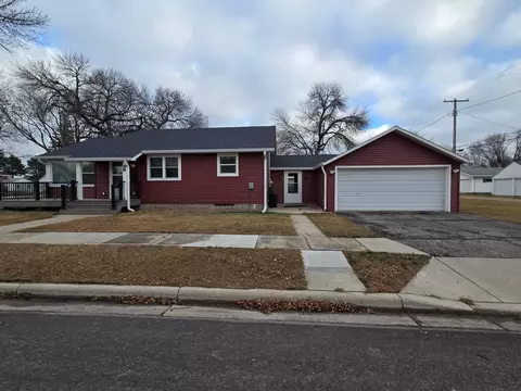 26 S Bordson St, Appleton, MN 56208