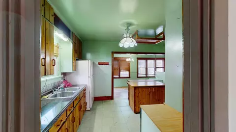 910 W Main St, Albert Lea, MN 56007 photo 4