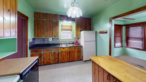 910 W Main St, Albert Lea, MN 56007 photo 5