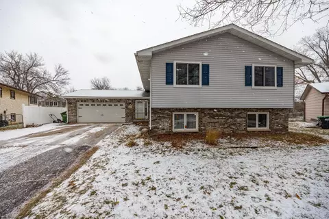 8348 Upton Ave N, Brooklyn Park, MN 55444