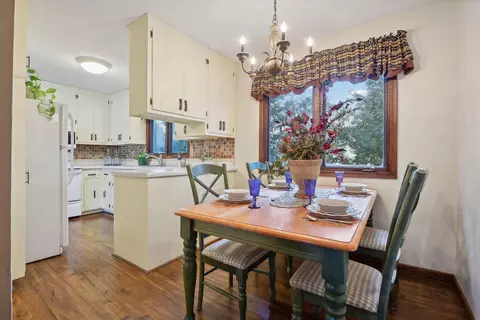 17390 Sunset Trl SW, Prior Lake, MN 55372