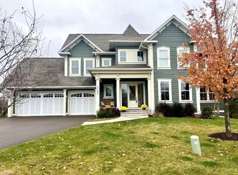 2585 Boutwell Farm Rd, Stillwater, MN 55082