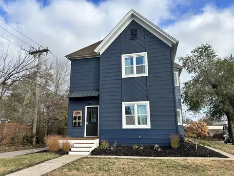 7 18th Ave N, Hopkins, MN 55343