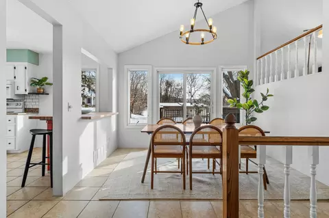1280 Raspberry Ln, Eagan, MN 55123 photo 10