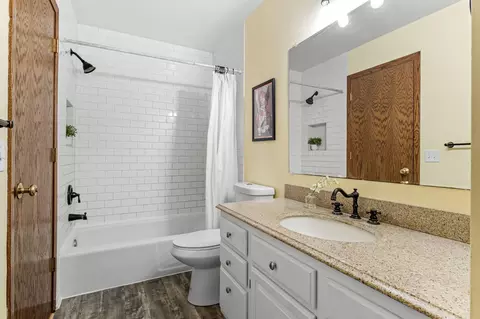 1280 Raspberry Ln, Eagan, MN 55123 photo 16