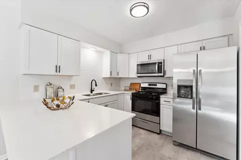 3705 Williston Rd, Minnetonka, MN 55345
