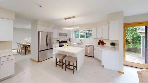 5341 River Bluff Curv, Minneapolis, MN 55437