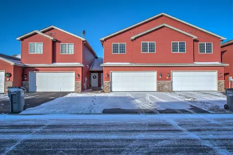 2142 Cleveland Ln S, Cambridge, MN 55008
