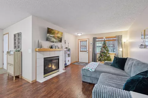 18058 Vance Cir NW, Elk River, MN 55330