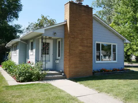 419 5th Ave, Madison, MN 56256
