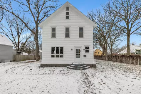 606 2nd St SE, Little Falls, MN 56345