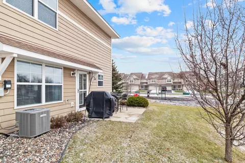 3428 Chestnut Ln, Eagan, MN 55123 photo 30
