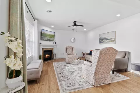 3428 Chestnut Ln, Eagan, MN 55123 photo 10