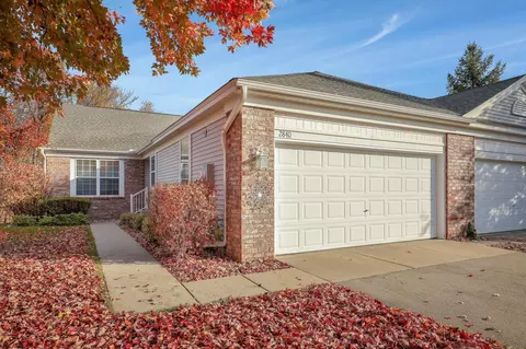 2840 Century Trl, Chanhassen, MN 55317
