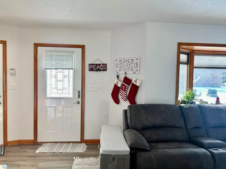  1143 6th St SE, Valley City, ND 58072 photo 9
