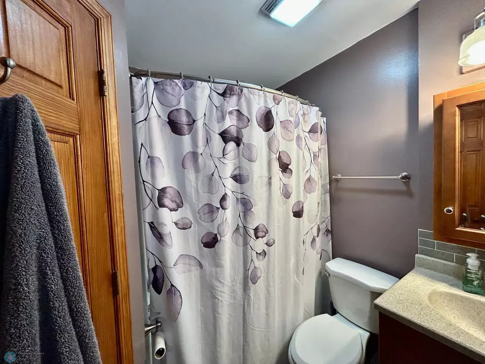  1143 6th St SE, Valley City, ND 58072 photo 26