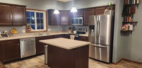 706 NE 9th St NE, Perham, MN 56573 photo 5