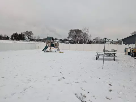 706 NE 9th St NE, Perham, MN 56573 photo 2