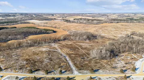 170 Surrey Ridge Trl, Glenwood City, WI 54013